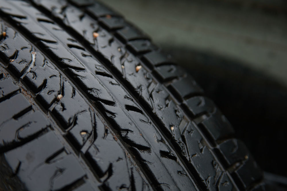 Dry Rot in Car Tyres: Causes, Warning Signs, Prevention Tips